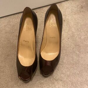 Christian Louboutin Plum Purple Patent Platform Heels 39.5